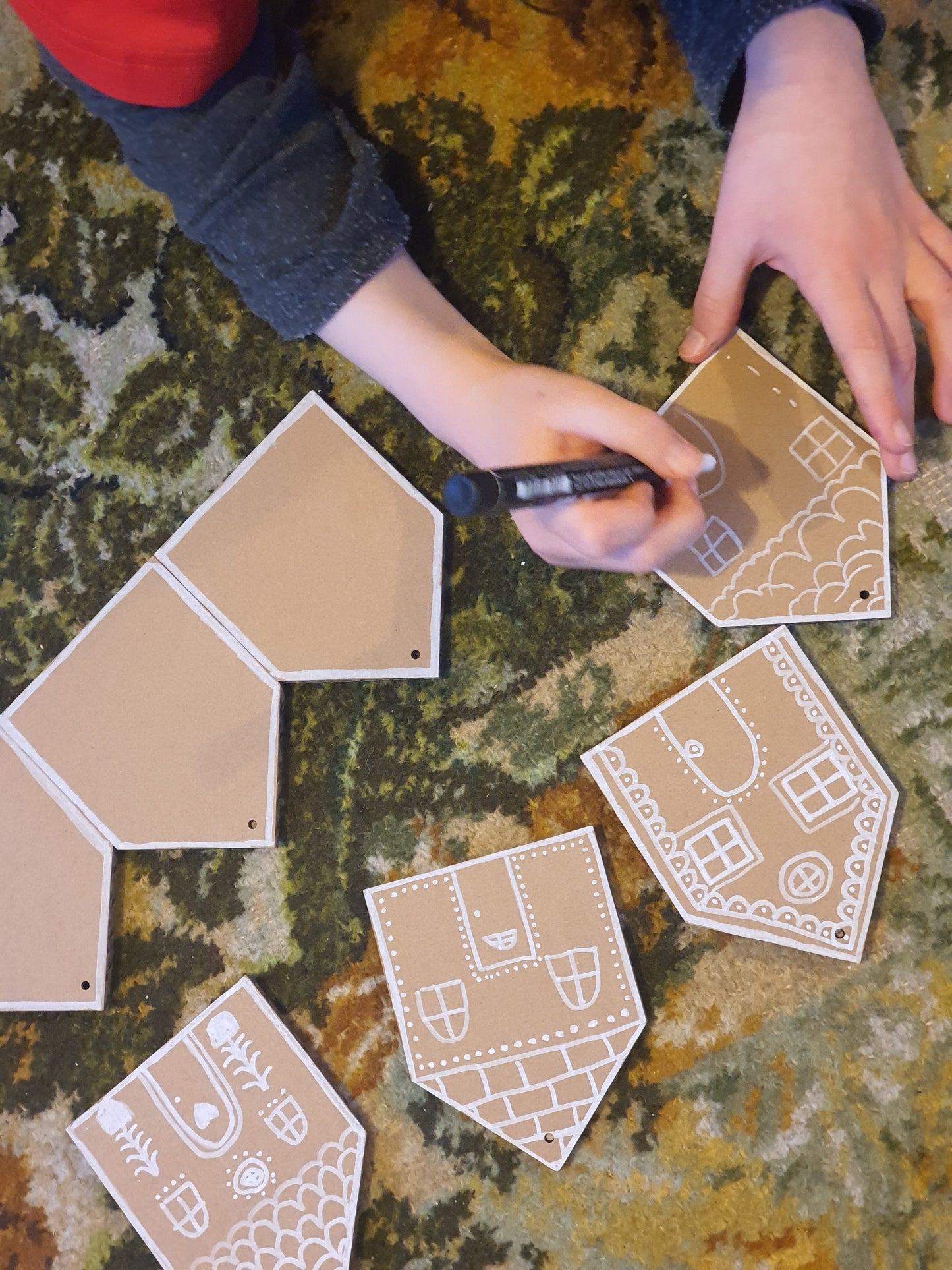 FREE Gingerbread Decorations | Cardboard