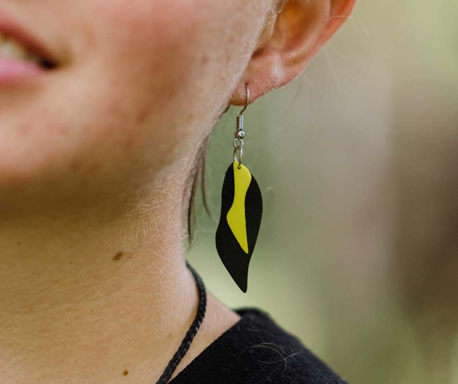 Hoiho Earrings - BotY2024 | Recycled Ice Cream Container Lids