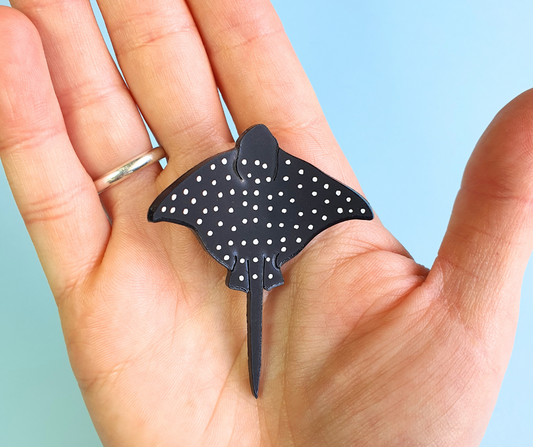 Eagle Ray Brooch | Recycled 3D Printer Waste